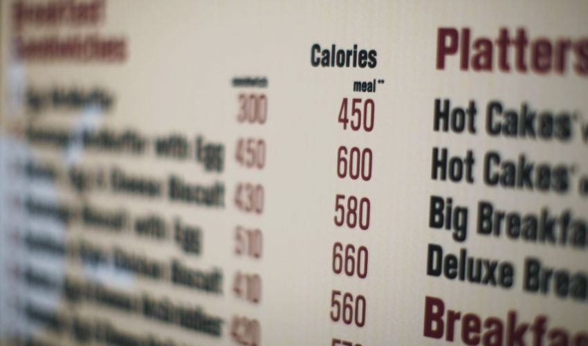 Calorie sul menu del ristorante dal 2022, contro obesità e sovrappeso