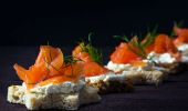 Tartine di salmone affumicato: ricetta, ingredienti e preparazione