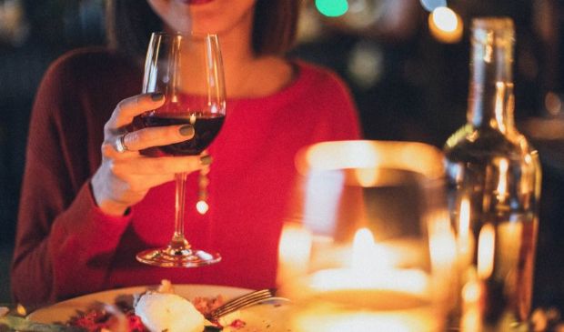 San Valentino: cena romantica a casa per il 70%. I vip più “sognati”