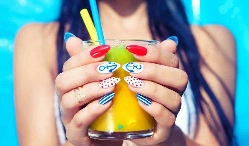 Tendenza unghie estive 2020: gel colori smalto nail art estate e forma