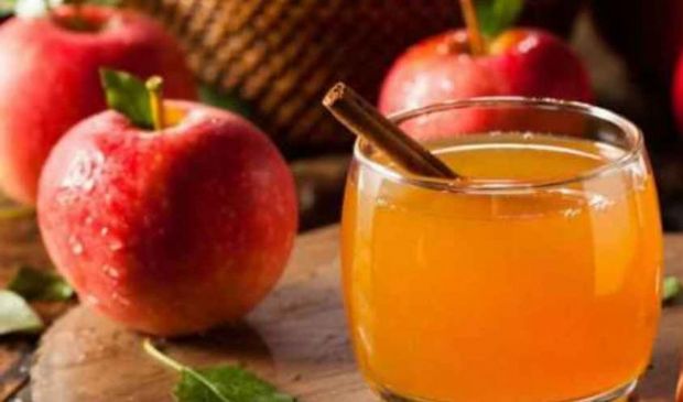 Dieta aceto di sidro di mele: dimagrire velocemente, benefici e dosi