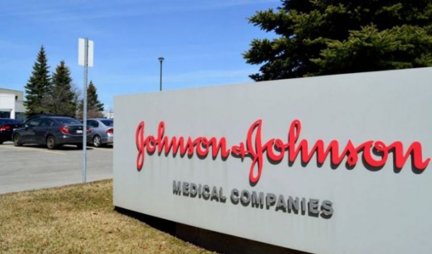 Johnson & Johnson: scoppia la bufera su aumento stipendio Ceo Gorsky