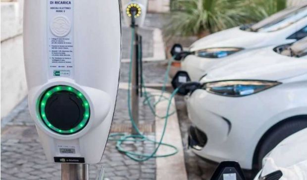 Bonus auto elettriche 2021: come funziona con Isee fino a 30.000€