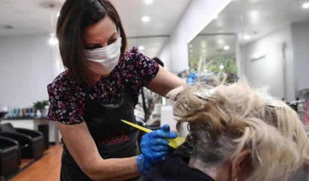 Fase 2 coronavirus: le linee guida Inail parrucchieri centri estetici