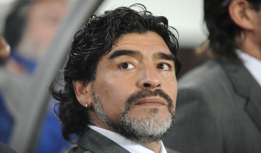 Maradona, le ombre sulla sua morte. È battaglia sull'eredità