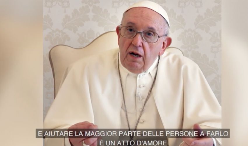 Papa Francesco: “Vaccinarsi è un atto d’amore” collaboriamo uniti