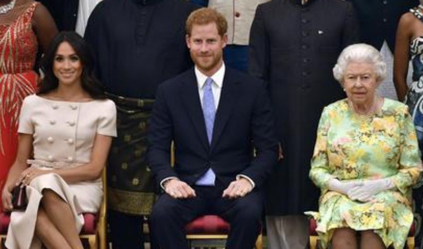 La Royal Family prega Harry di rimanere. Cosa farà il duca il ribelle
