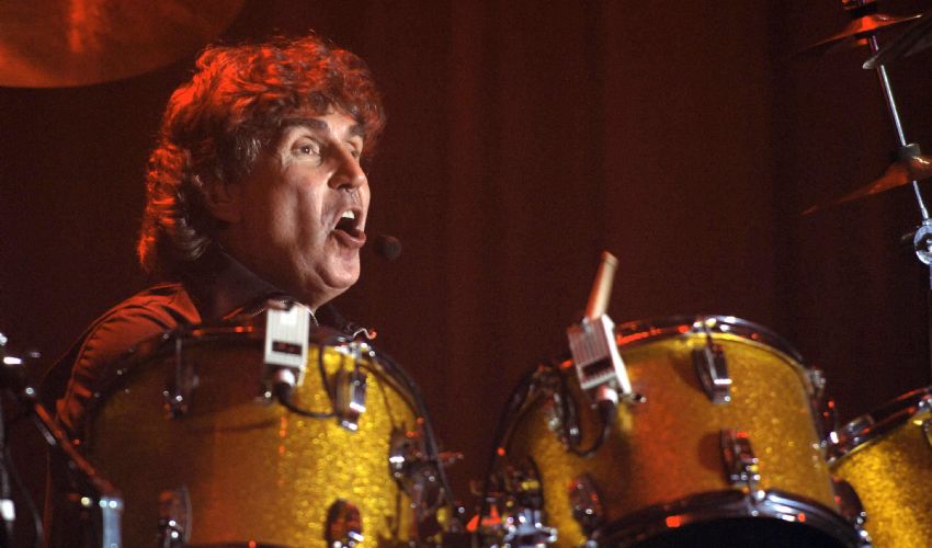 Addio a Stefano D’Orazio, storico batterista dei Pooh, aveva 72 anni