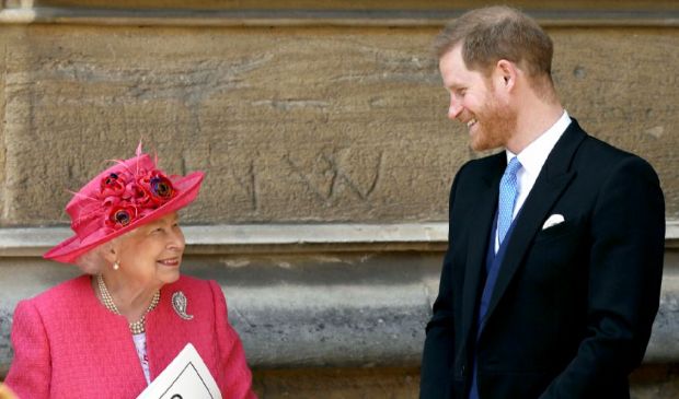 Harry, l’ultimo tributo alla regina: “Grazie per il tuo sorriso”
