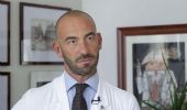 Terza dose, Bassetti: “Serve la medicina di precisione e su misura”