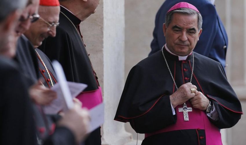 Scandalo Vaticano, Cardinale Becciu a giudizio: cosa è successo