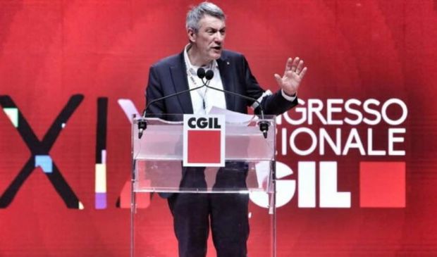 Landini chiude il congresso della Cgil con la solita retorica