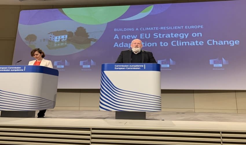 Ue, clima: Timmermans annuncia nuova strategia contro danni ambientali