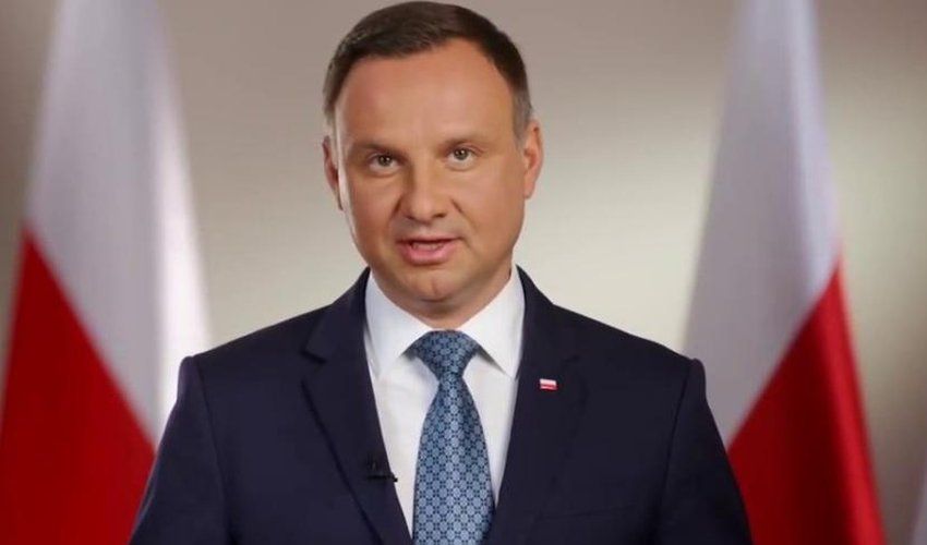Polonia al voto, rieletto il Presidente Duda: chi è, cosa rappresenta