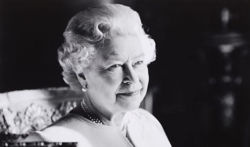 Uk, la Regina Elisabetta è morta a 96 anni. Carlo è il nuovo Re