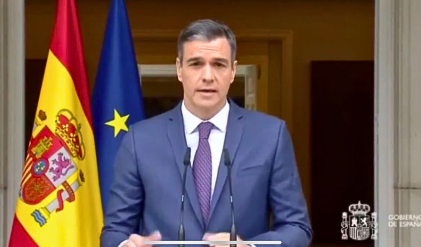 Caos in Spagna, si dimette Sanchez: elezioni anticipate il 23 luglio