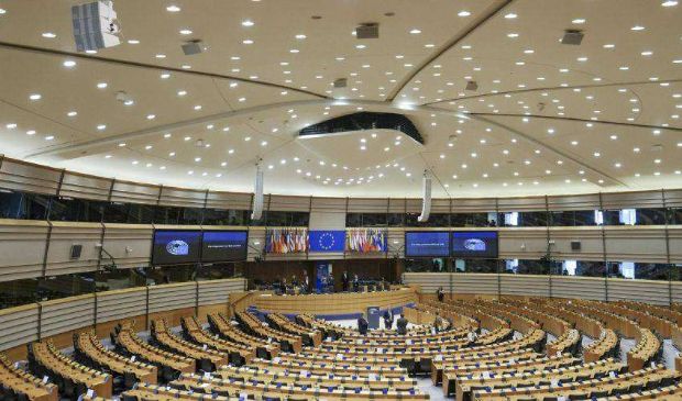 Smart working, Parlamento Ue e CESE sul diritto di andare offline 