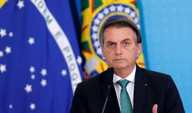 Coronavirus, Bolsonaro: «Ho i sintomi del Covid». Positivo al tampone