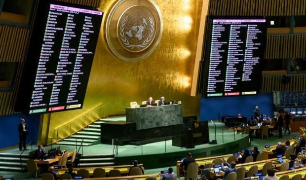 Risoluzione Onu per la pace: 144 sì, 7 paesi contrari e 32 astenuti