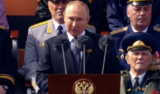 Parata 9 maggio, la ‘versione’ di Putin al popolo chiuso in una bolla