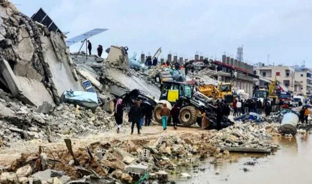 Terremoto, organizzazioni umanitarie ad Ankara: “Aprite la frontiera”