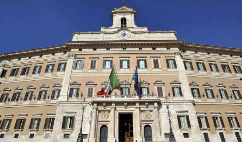 Legge di Bilancio, il governo pone la fiducia a Montecitorio