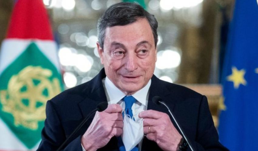 Mario Draghi vuol dire fiducia, spopola l’hashtag “quella volta che”