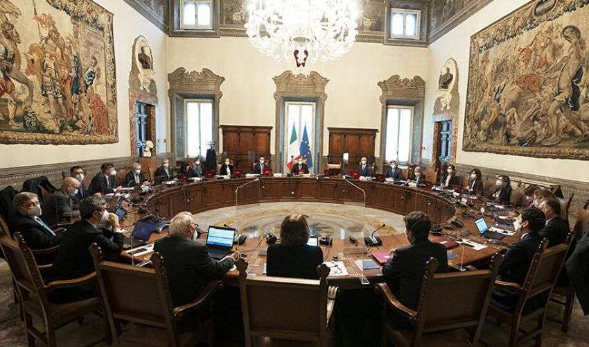 Nominati 39 sottosegretari, la delega ai Servizi va a Franco Gabrielli