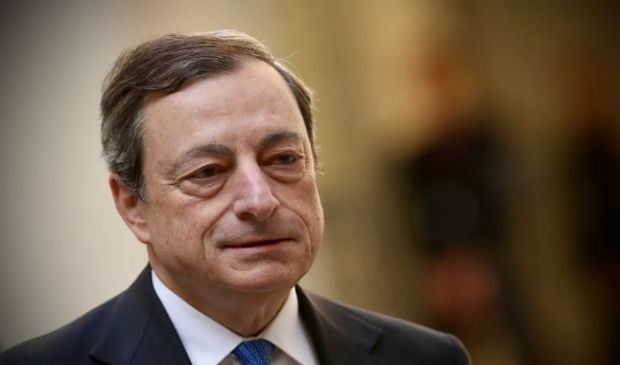 Draghi rassegna le dimissioni ma il presidente Mattarella le respinge