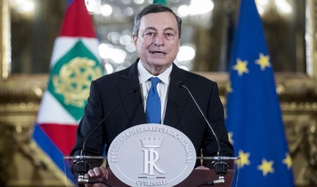 Draghi accetta l’incarico con riserva. “Fiducioso nel dialogo”