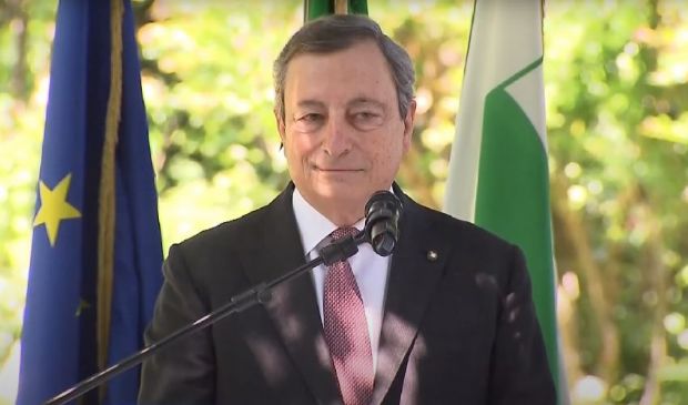 Draghi: “Il Paese ha davanti a sé una fase nuova. Sarà più moderno”