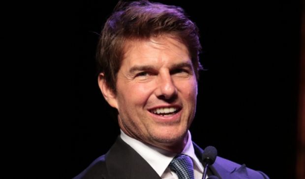 Niente Golden Globes 2022: Tom Cruise per protesta restituisce i premi