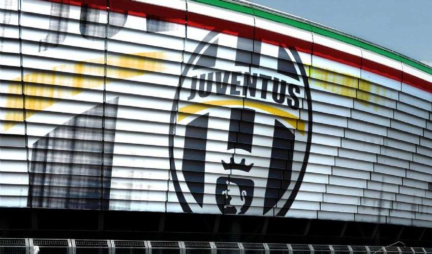 Juventus, situazione rinnovi: malumori in difesa e buchi in attacco
