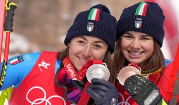 Olimpiadi, Goggia e Delago podio rosa (e da sogno) in discesa libera