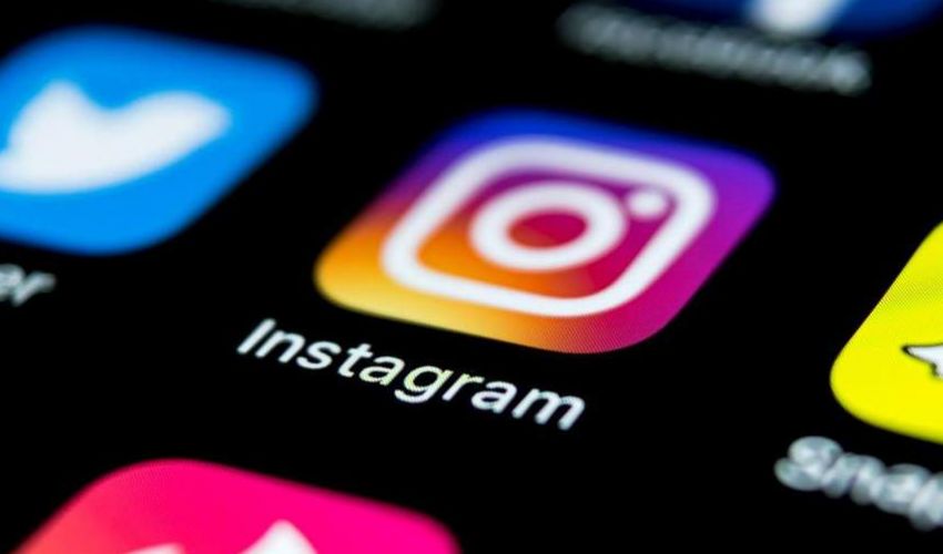 Instagram: cos’è e come funziona condivisione foto e tags