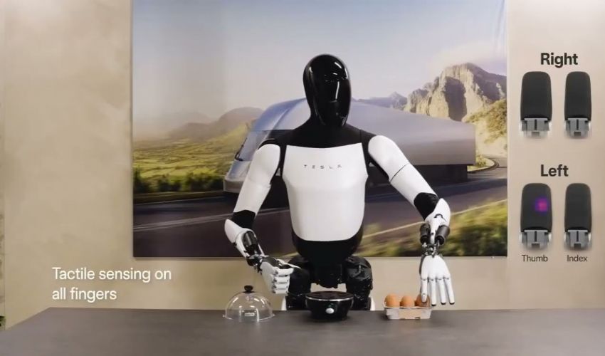 Optimus Gen 2, il Tesla robot umanoide ideato da Elon Musk si evolve