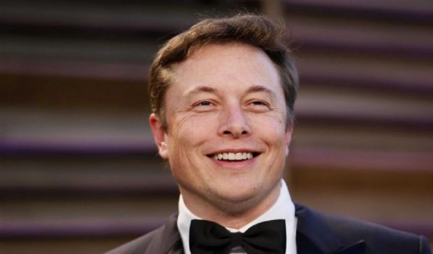 Elon Musk: chi è il fondatore di SpaceX e Tesla, biografia e famiglia